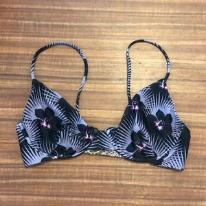 Acacia Manhattan Top